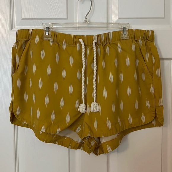 UpWest All Around Short XL - Picture 4 of 7